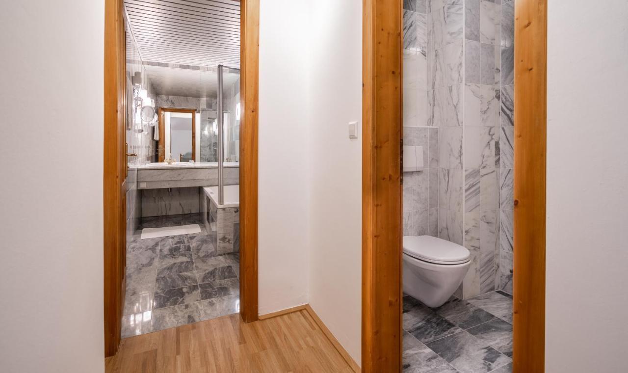 Sonnleitner Landhaus - Apartments Kotschach-Mauthen エクステリア 写真