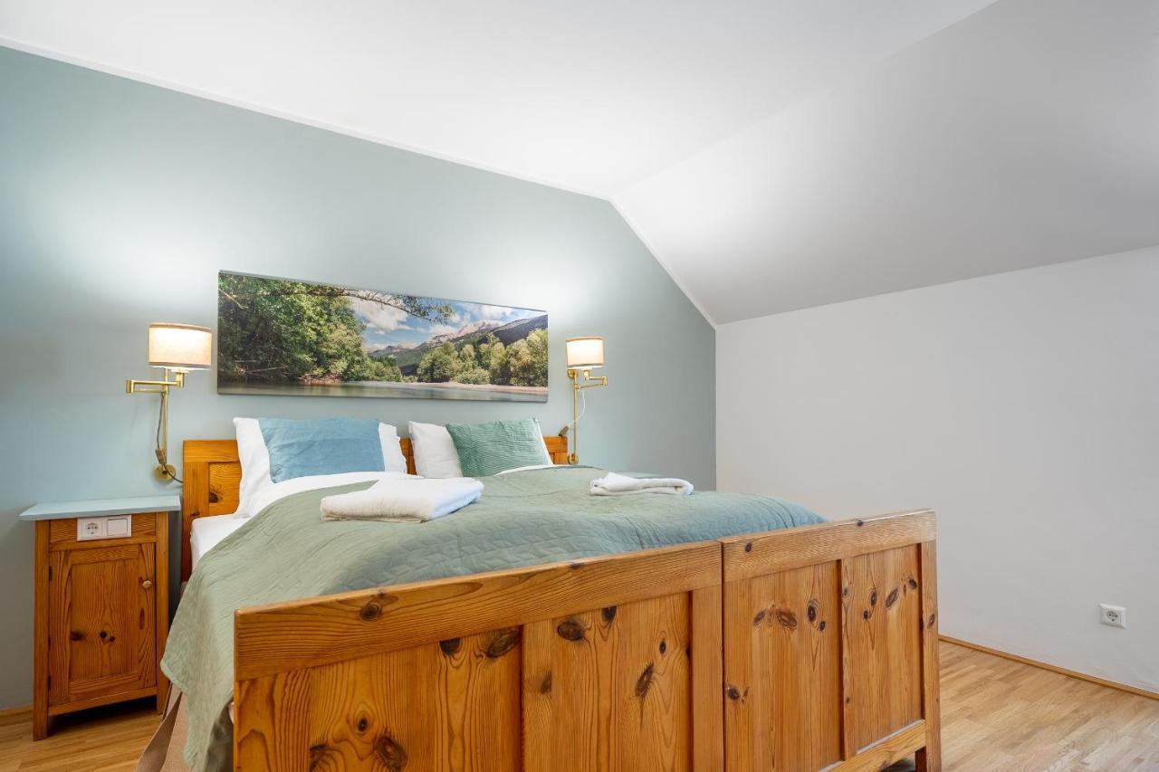 Sonnleitner Landhaus - Apartments Kotschach-Mauthen エクステリア 写真